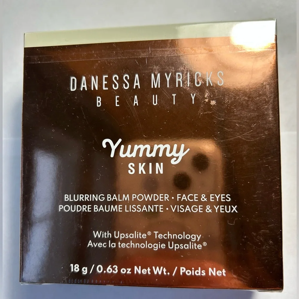 NWT🌷Danessa Myricks Yummy Skin Blurring Balm Powder - “Universal”